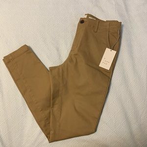 NWT stretch skinny high rise fitted khaki pants 6R